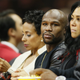 Image for article titled Floyd Mayweather Denied Visa Because of Domestic Violence